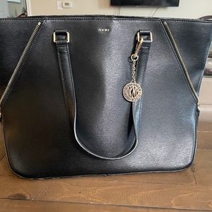Donna Karan Bryant Black Leather Tote and Dustbag-